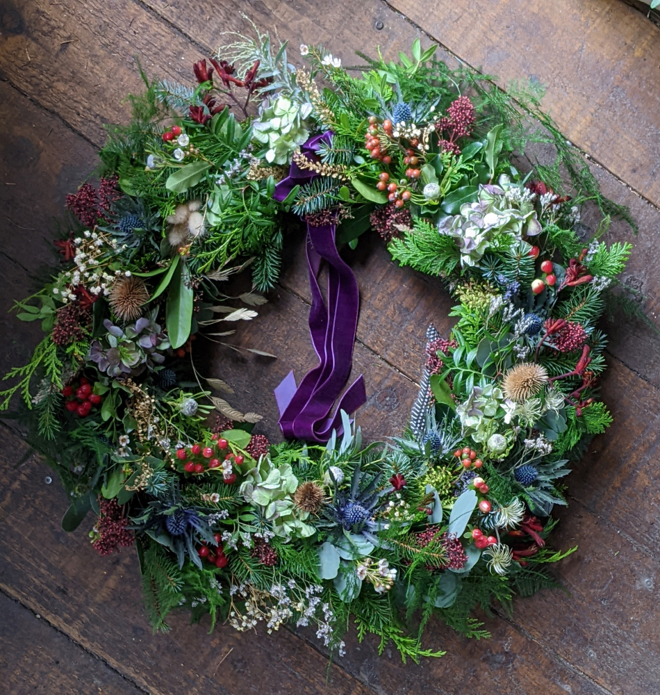 Christmas wreaths Helensburgh, Arrochar, Loch Lomond, Cove, Kilcreggan, Garelochhead, Dumbarton, Rhu & Cardross